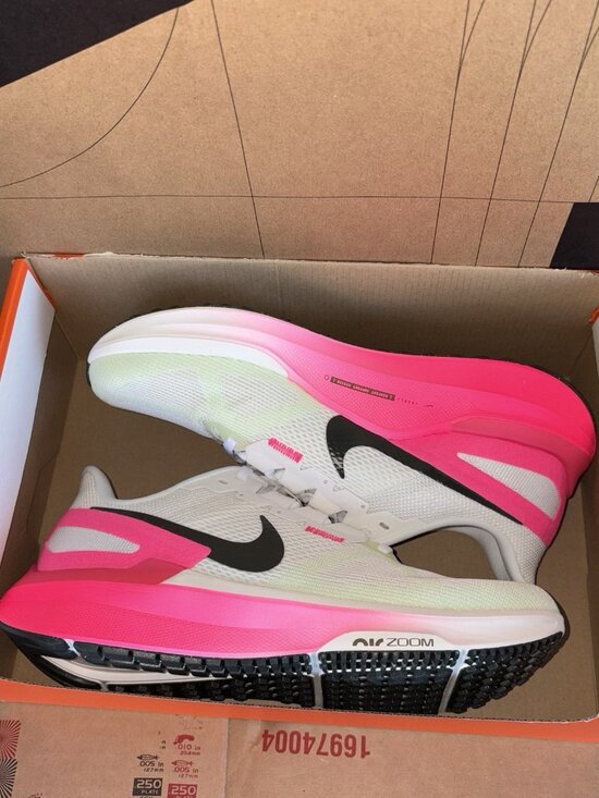 NEW Nike Air Zoom Structure 25 Sail Hyper Pink IB7451-100 Men Size 10 main image 7